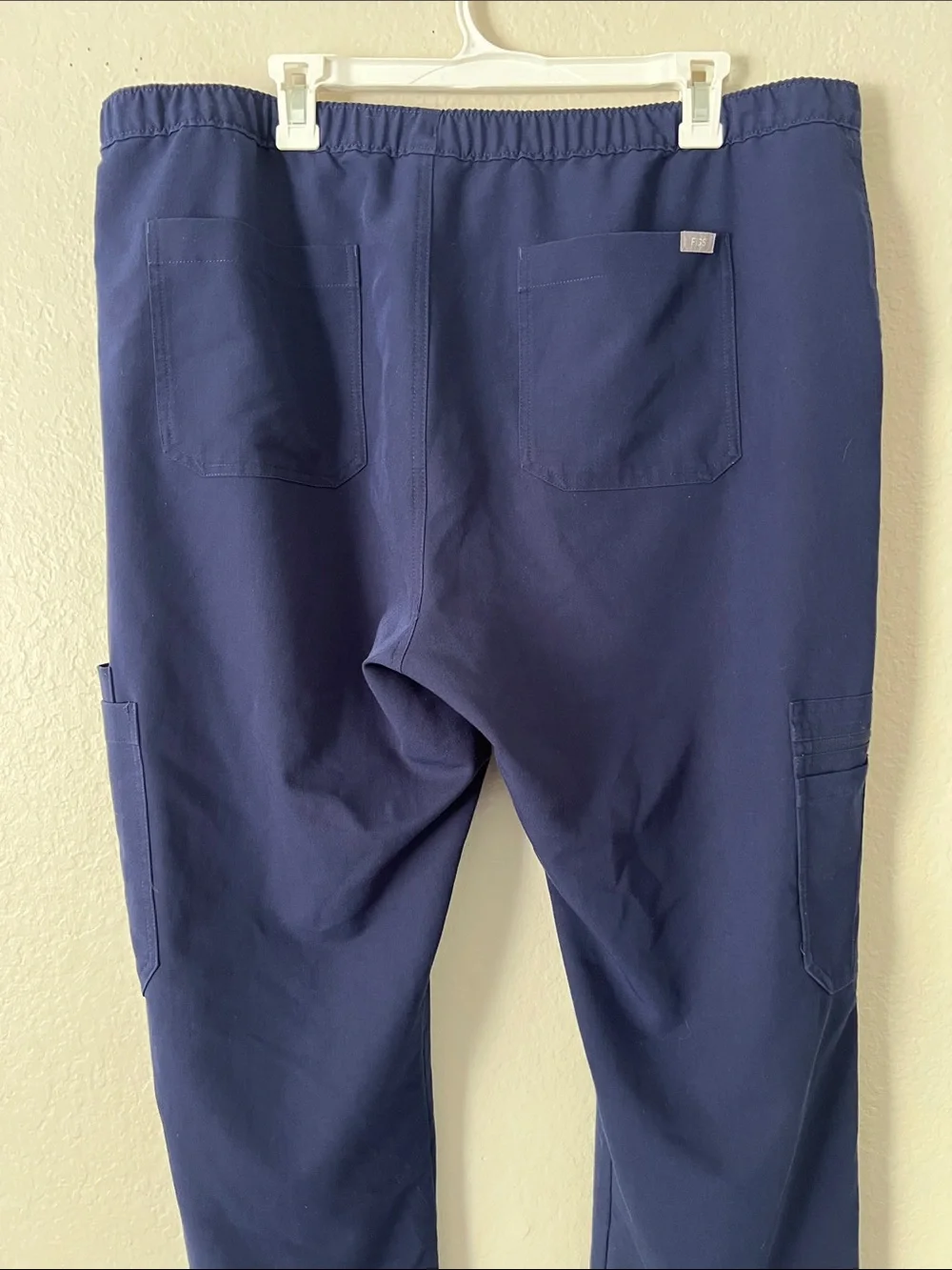 EUC FIGS Men's Cairo Cargo Scrub Pants Navy Size XXL/S